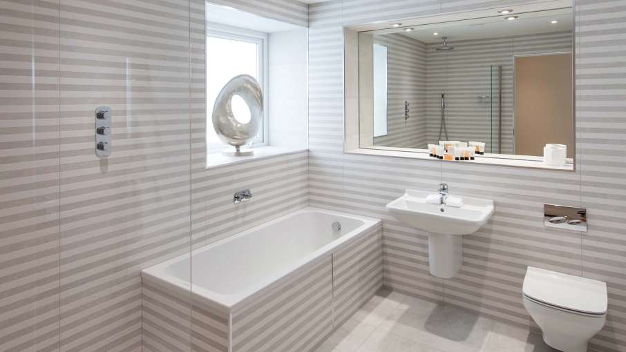 Saunton Sands Hotel Penthouse Apartment Accommodation Bathroom