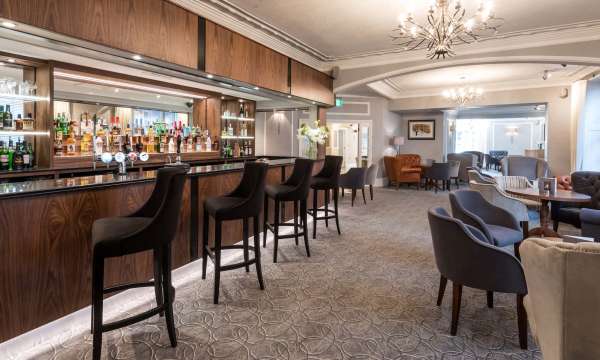 Royal and Fortescue Hotel Bar and Lounge