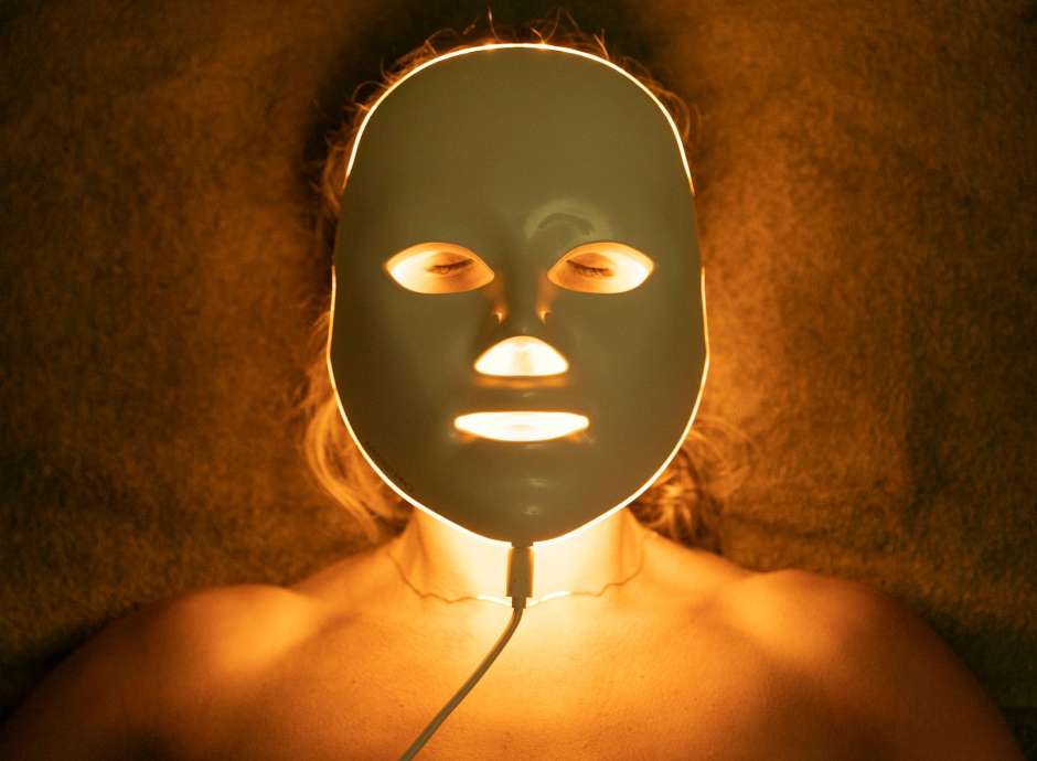 Deesse Pro LED Light Therapy Mask