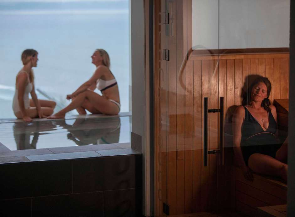 Women in the thermal suite